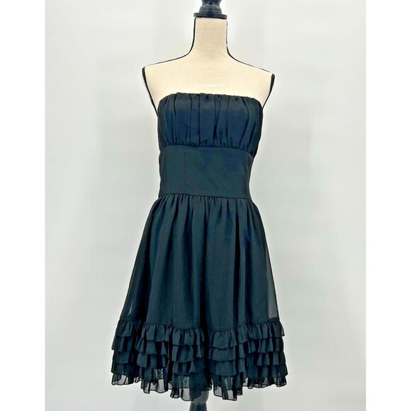 Kensie Girl Dresses & Skirts - KENSIE GIRL Black Cocktail Party Formal Dress~Strapless Mini w Ruffles LBD~Sz S